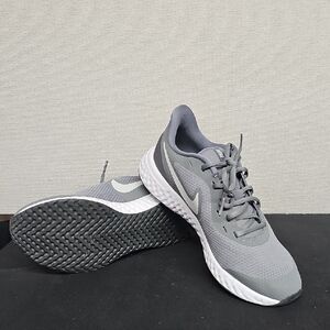 NIKE REVOLUTION 5 COOL GREY YOUTH SNEAKERS BFPM-11-087